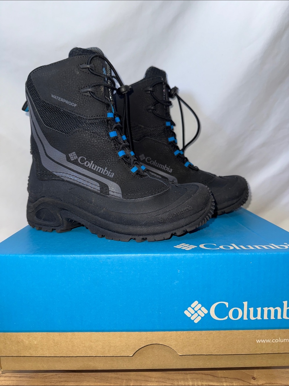 Columbia Youth Bugaboot Plus IV Omni-Heat boots